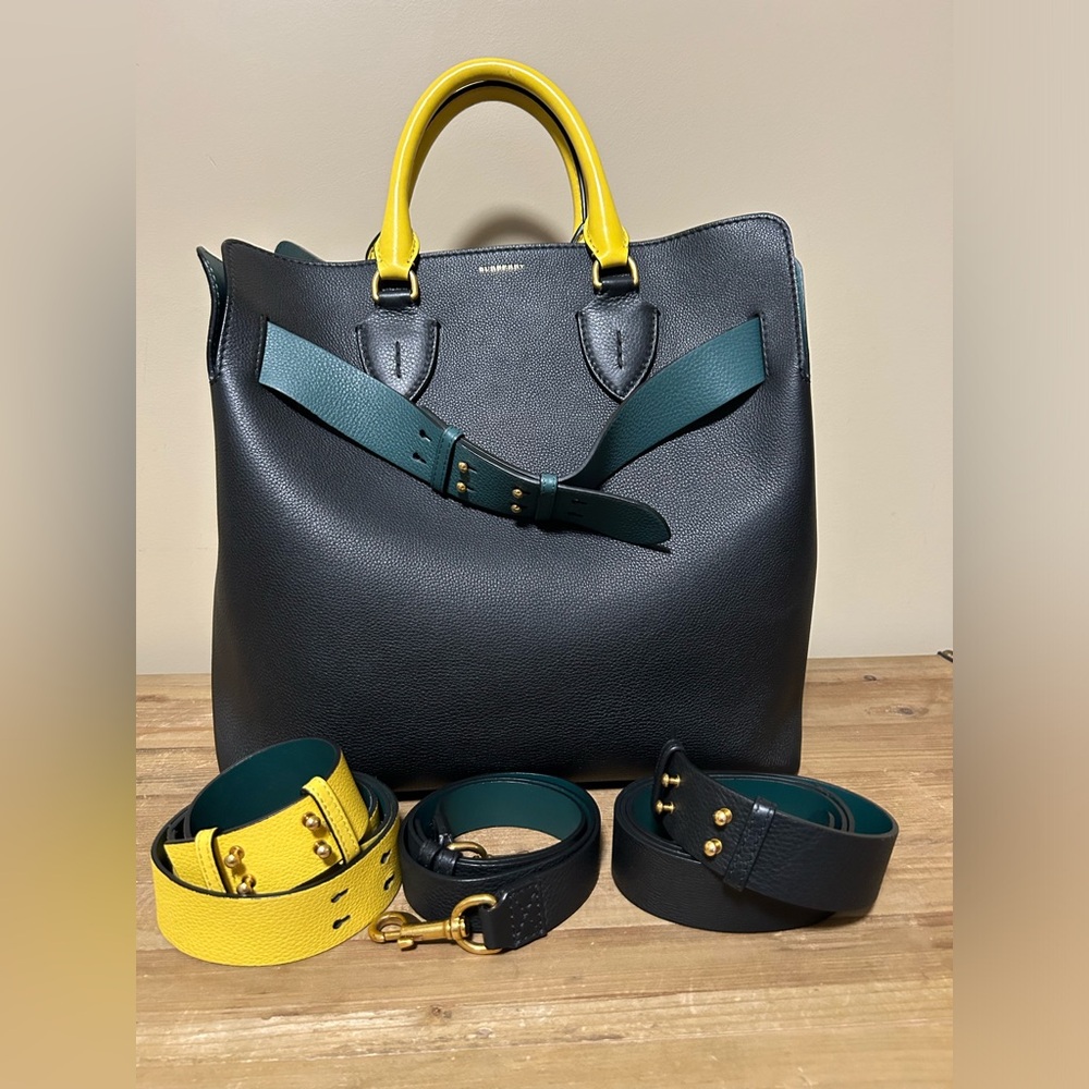 BURBERRY Black/Green Pebbled Leather Large Belt Bag